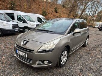 Peugeot 5008 2.0 HDI 110kW pano klima tažné 2010 ČR