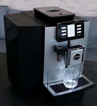Jura X8 – profesionálny automatický kávovar