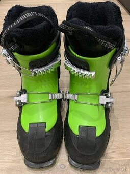 Detské nastaviteľné lyziarky