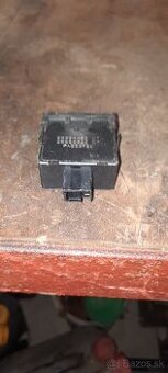 Peugeot 407 prepynač nastavenia svetiel