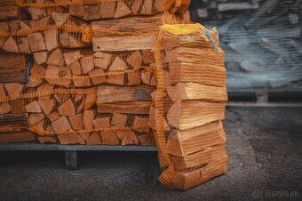 Predám suché bukové drevo vo vreci