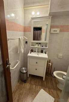 Predám umývadlovú zostavu