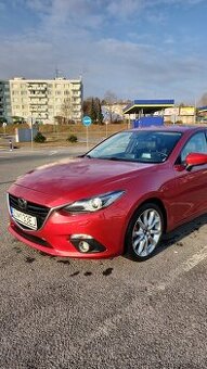 Predam mazda 3