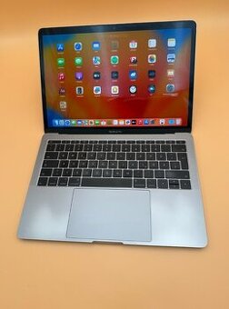 MacBook Pro 13 2017 i5 / 8GB RAM / 256GB SSD