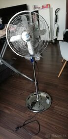 Kvalitný chrómový stojanový ventilátor - 1