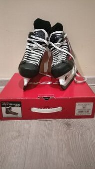 Hokejove korcule CCM JetSpeed 250 vo vel'kosti 39
