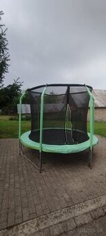 Trampolína