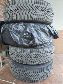 Celoročné gumy Michelin 235/60 r18 - 1