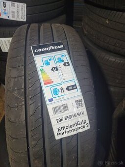 Goodyear 205/55 R16 Letne EfficientGrip Performance 2