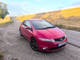 Honda Civic 8g 1.8 benzín GT