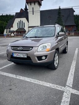 Kia Sportage 2.0 benzín 4x4, 2008, SK auto