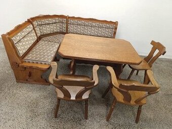 Rustikální jídelní kout, rohová lavice, stůl, křesla, židle