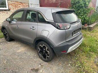 Opel Crossland 1.2i 96kw, r.12/2022, klima, automat, 1. maji