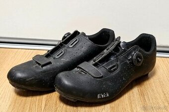 Predám cestné tretry FIZIK, veľkosť 42