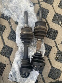 Opel Frontera B - Predné poloosi sada