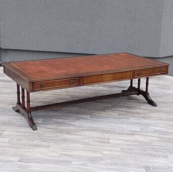 Stolík v štýle Regency. - 1