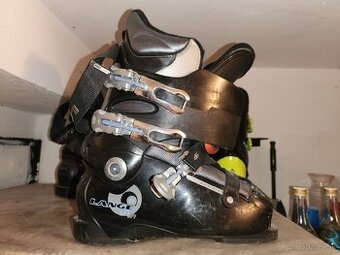 Lyžiarské topánky veľkosť 40