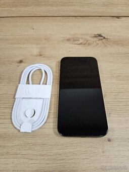 Apple iPhone 15 Pro - 256GB - Bateria 88%