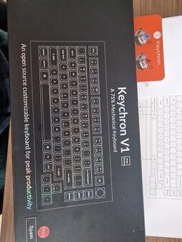 Keychron V1 Bezdrôtová klávesnica čierna