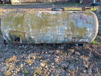 Fekal cisterna nádrž