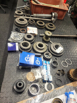 ponúkam kolesá na opravu prevodovka zetor