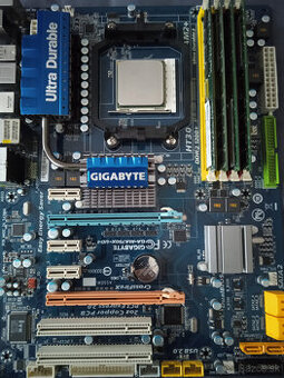 SET GIGABYTE GA-MA790X-UD4