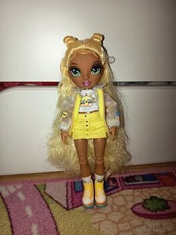 Rainbow High bábika