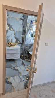 Montáž dverí a obložkových zárubní