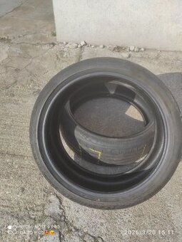 225/40R19 93Y