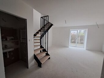 NOVÝ MEZONET S VEĽKOU TERASOU -125.900€