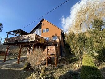 Rodinná usadlosť v úžasnej lokalite, Pozemok 9600 m2