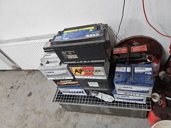Predám autobateriu baterku do auta