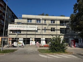 Predám GARÁŽ 25m2 Beckovska ul Trenčín