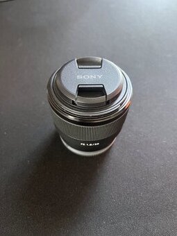 Sony FE 50mm f/1.8