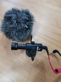 RODE mikrofon na fotoaparat