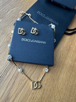 Nová nenosena sada náušníc a nahrdelnika D&G