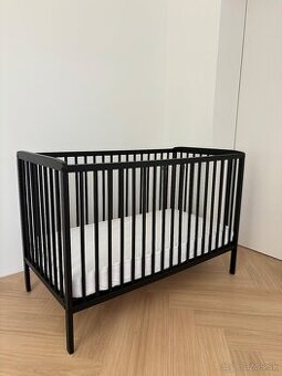 Detská postielka + matrac s kokosovým vlaknom