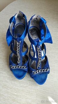 Guess – topánky na podpätku 38