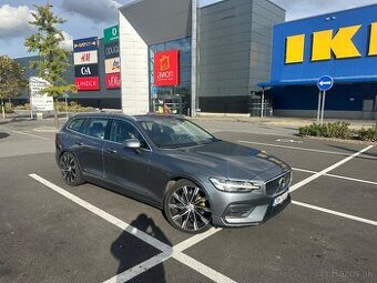 Volvo V60 Business D3 110kw , cuvacia kamera, ťažne