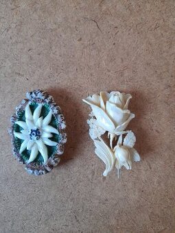 Predam vintage brosne