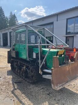 Predám pásový traktor železný kon