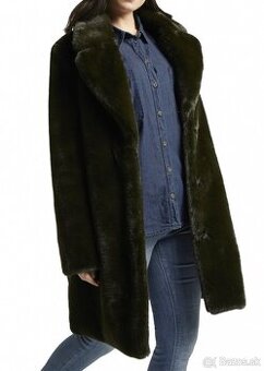 Kožušinový kabát Tom Tailor - XS
