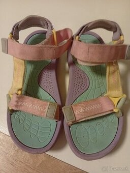 Detské sandále, veľ. 33