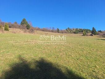 Pozemok na výstavbu v obci Chlebnice 1376m2 ID: 011-14-STSAa