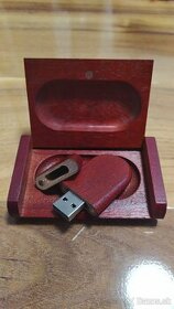 Drevené USB v drevenom boxe/púzdre 32GB - 1