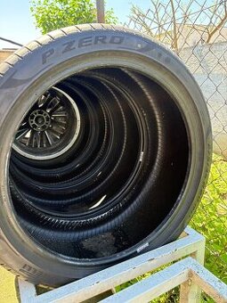 Pirelli PZero 275/35 R20 245/40 R20