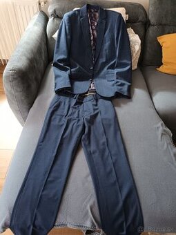 Tmavo modrý oblek pre chlapca výš. 176cm/veľ. 44