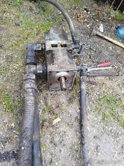 hydraulické čerpadlo  V3s