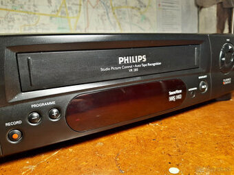 Videorekordér Philips VR285