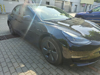 Tesla Model 3 LR 2021 - prenajom, vhodne na taxi BOLT